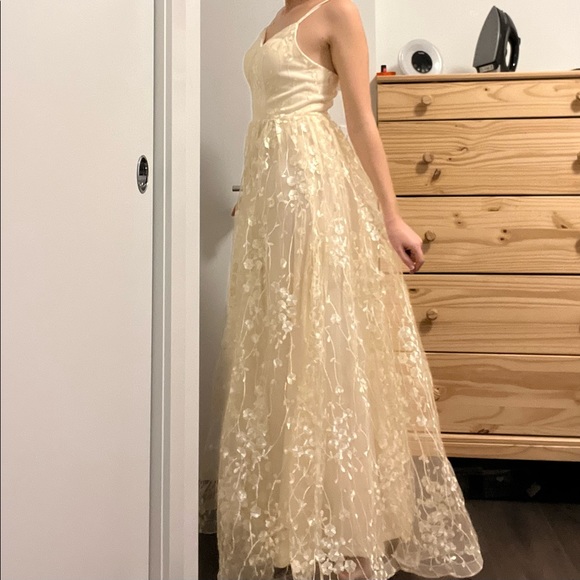 Prom dress - Picture 4 of 6